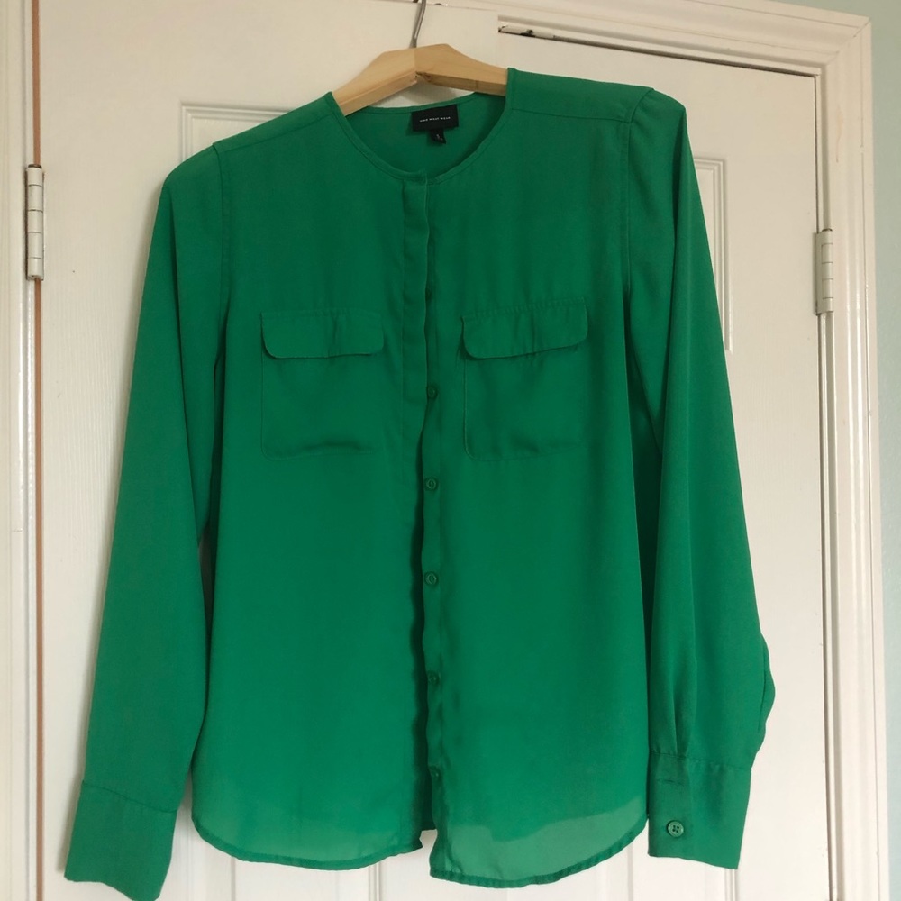Green long sleeve top